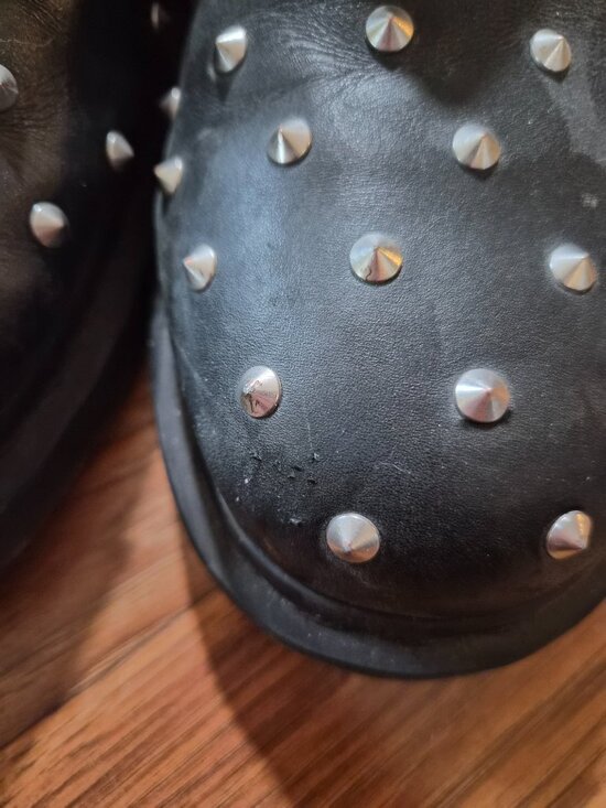 Dr. Martens studded 1461 shoes in size 12 main image 4
